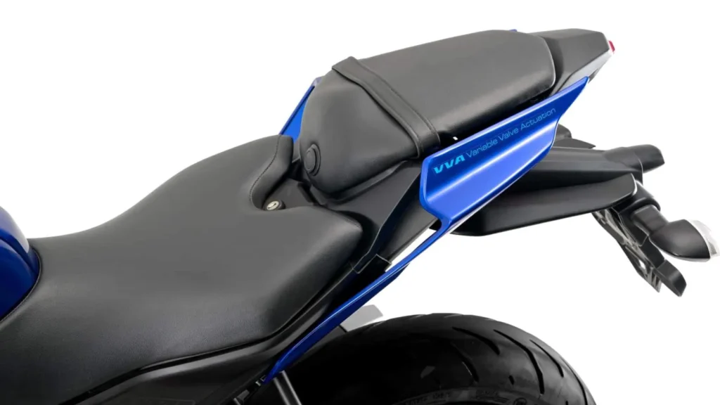 Yamaha R15 ABS 2026 Chega ao Brasil: Preço, Fotos e Detalhes da Esportiva de Entrada