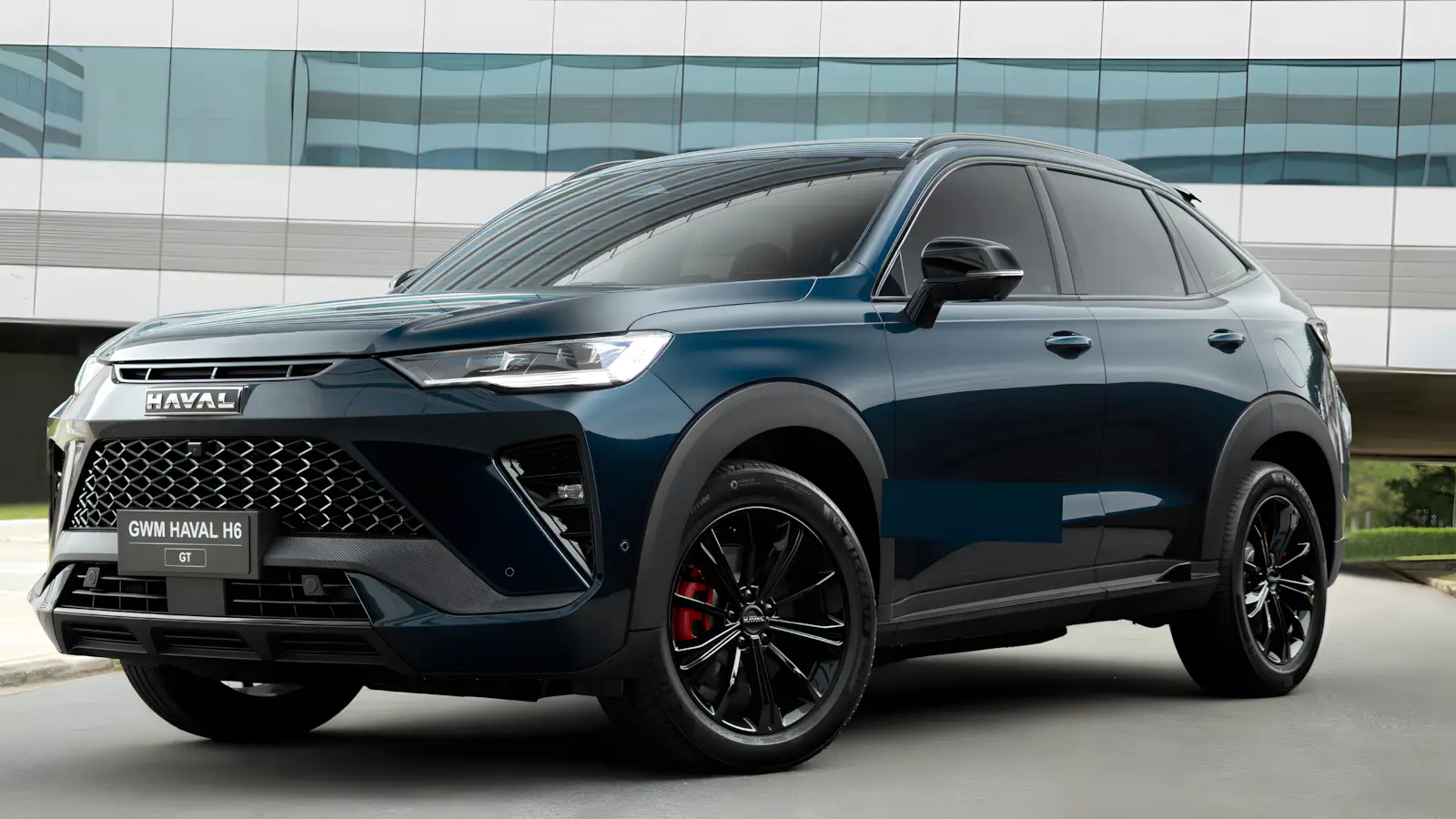 GWM Haval H6 GT 2026 azul vista frontal e lateral com rodas aro 19