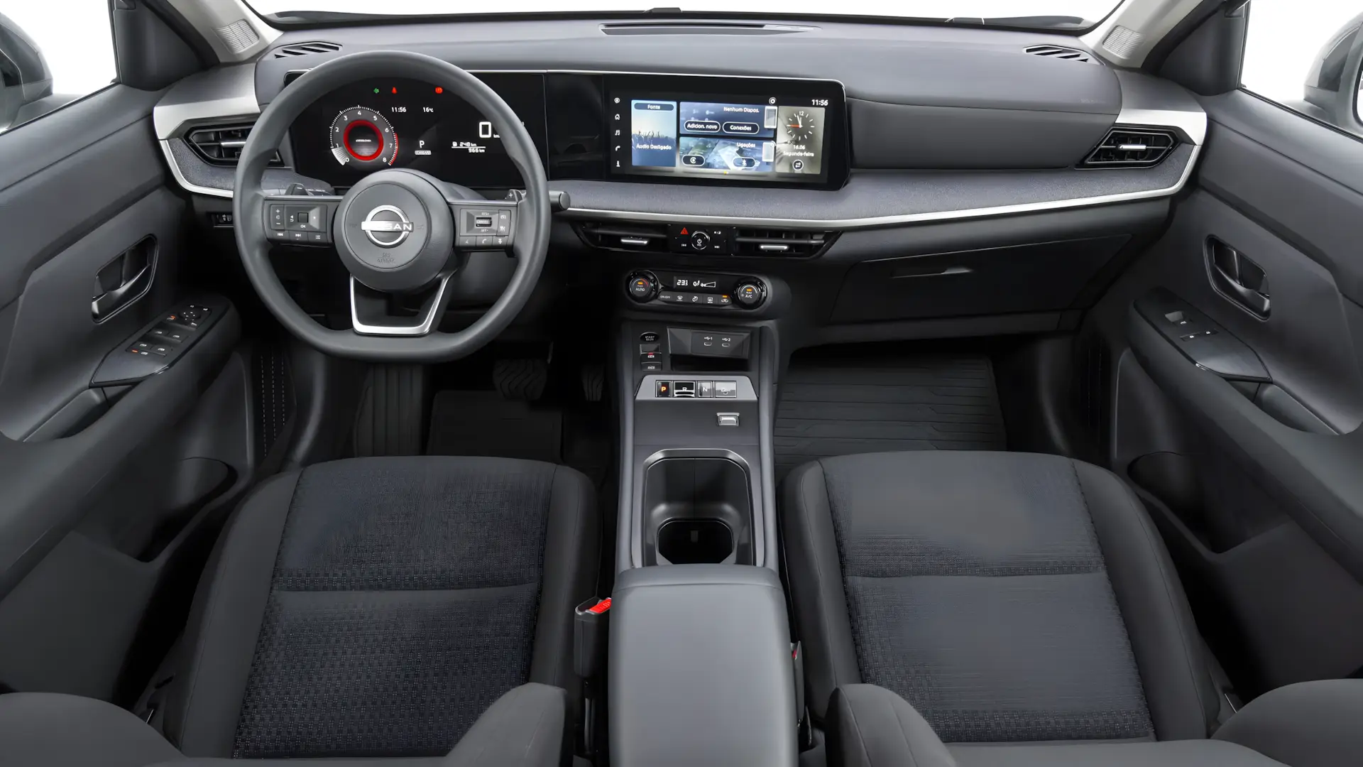 Painel do Novo Nissan Kicks 2026 com destaque para a central multimídia de 12,3 polegadas e o volante multifuncional