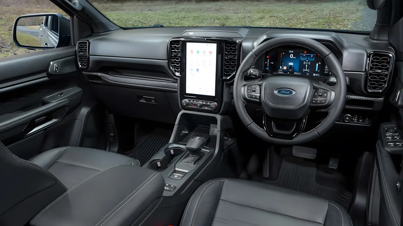 Interior Ranger Tremor Multimidia