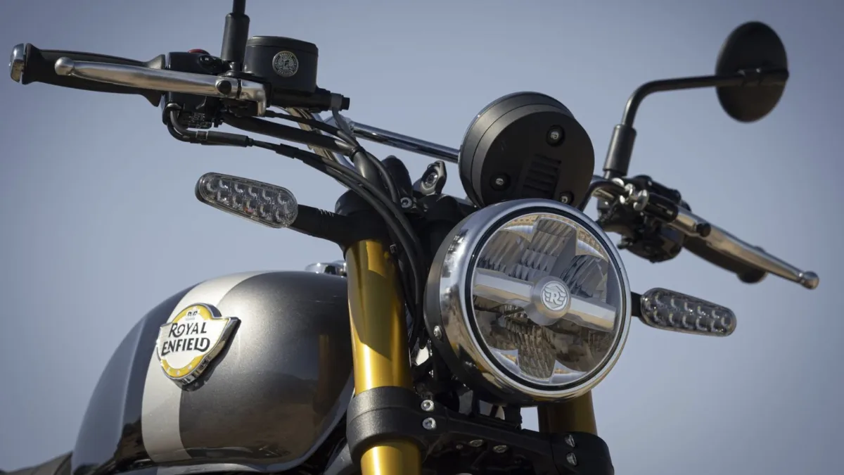 Suspensão invertida Showa da Royal Enfield Bear 650