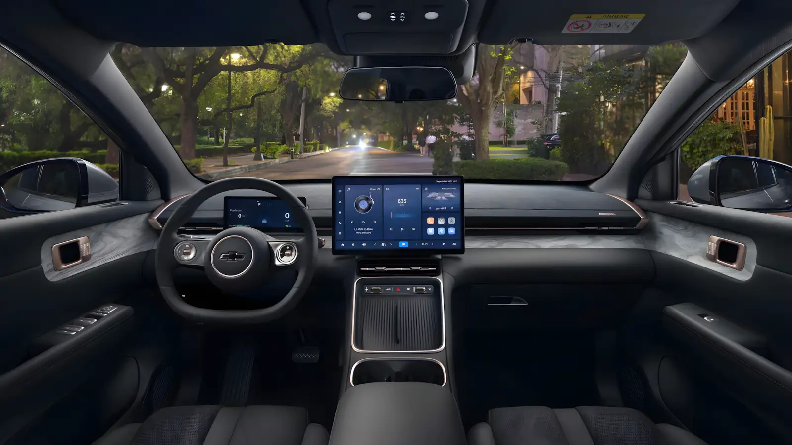 Interior Chevrolet Captiva EV com tela multim&iacute;dia de 15,6 polegadas