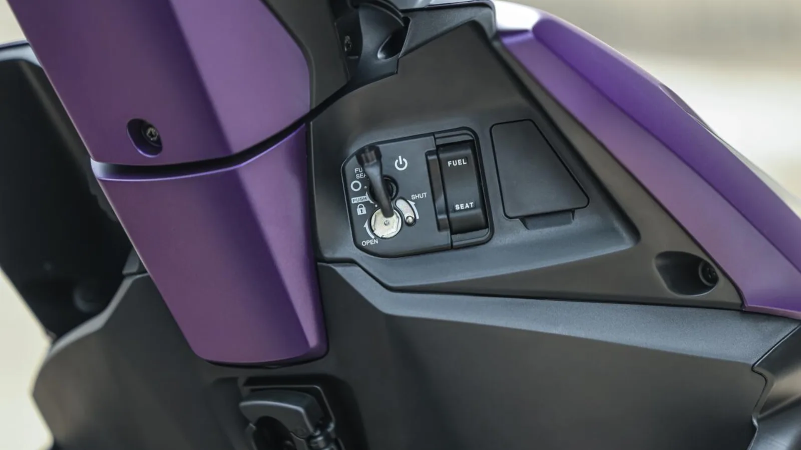 Porta USB-C da Honda Elite 125 2027
