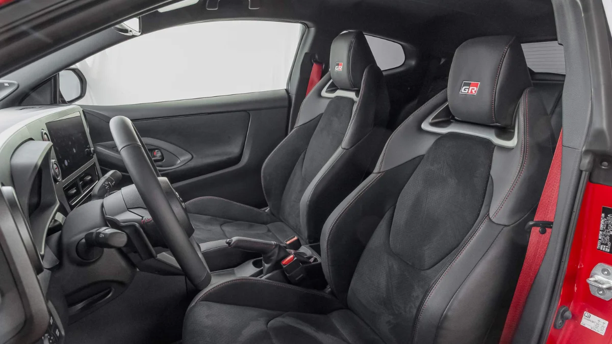 Interior Conforto Gr Yaris