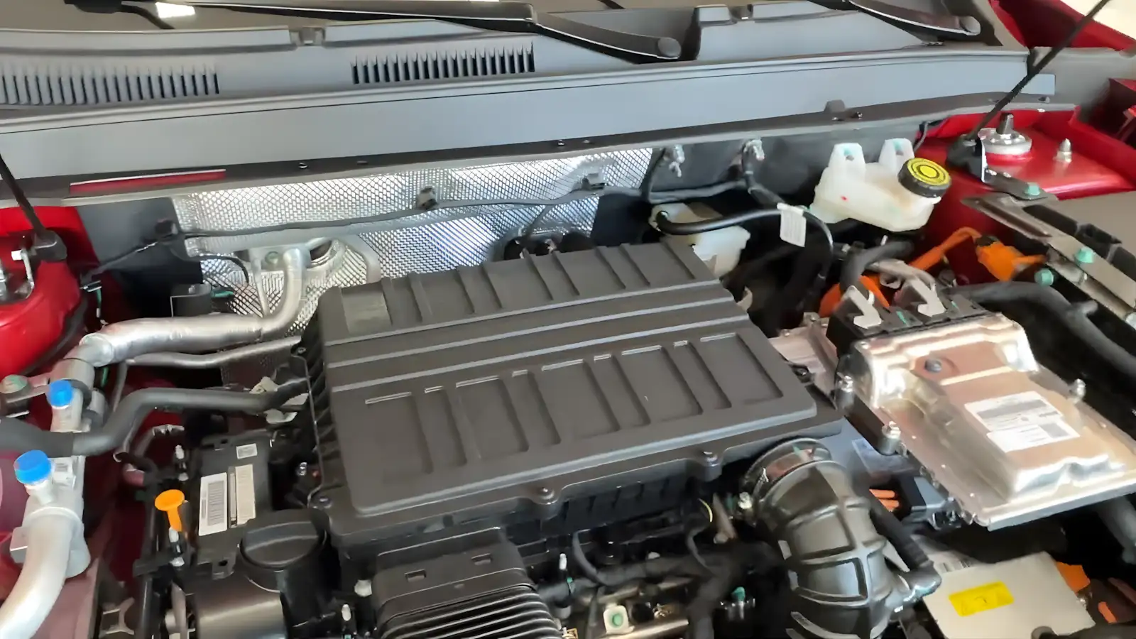 Motor híbrido 1.5 aspirado do Chery Tiggo 5X HEV 2027 com potência combinada de 197 cv