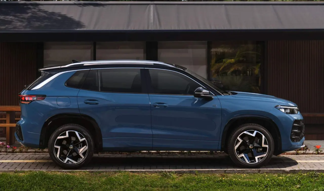 Tiguan 2027: SUV da Volkswagen entrega 272 cv e tração 4Motion em versão única por R$ 299.990