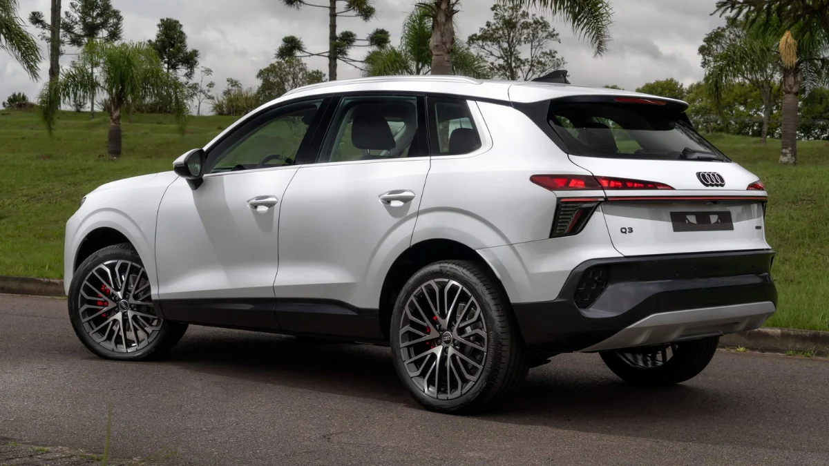 Audi Q3 Traseira Lateral