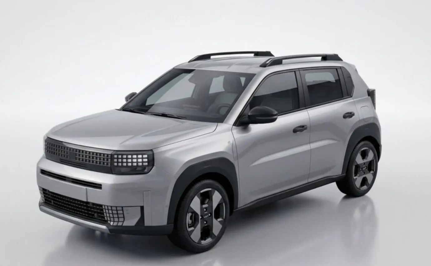 Novo Fiat Argo 2027 visto de frente com faróis pixelados revelados no registro do INPI