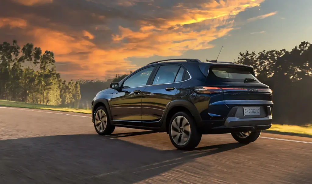 Chevrolet Sonic Premiere 2027 por R$ 130 mil entrega mais que o Onix e menos que o Nivus em dois pontos