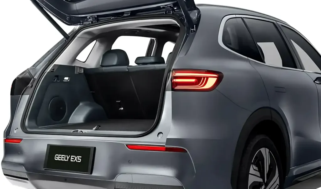 Geely EX5 Max 2026 elétrico de 218 cv e 350 km de autonomia incomoda BYD e Haval no segmento elétrico
