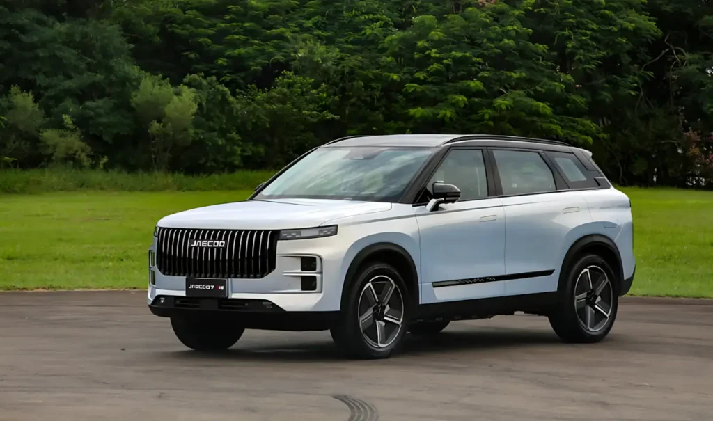 Os novos motores ICE da Omoda & Jaecoo têm até 180 cv e DCT — e chegam primeiro nos modelos 5 e 7