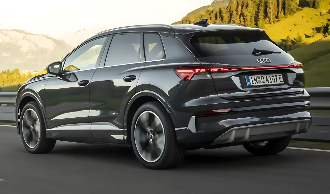 Audi Q4 e-tron 2027 facelit tem 592 km de autonomia e recarga bidirecional inédita