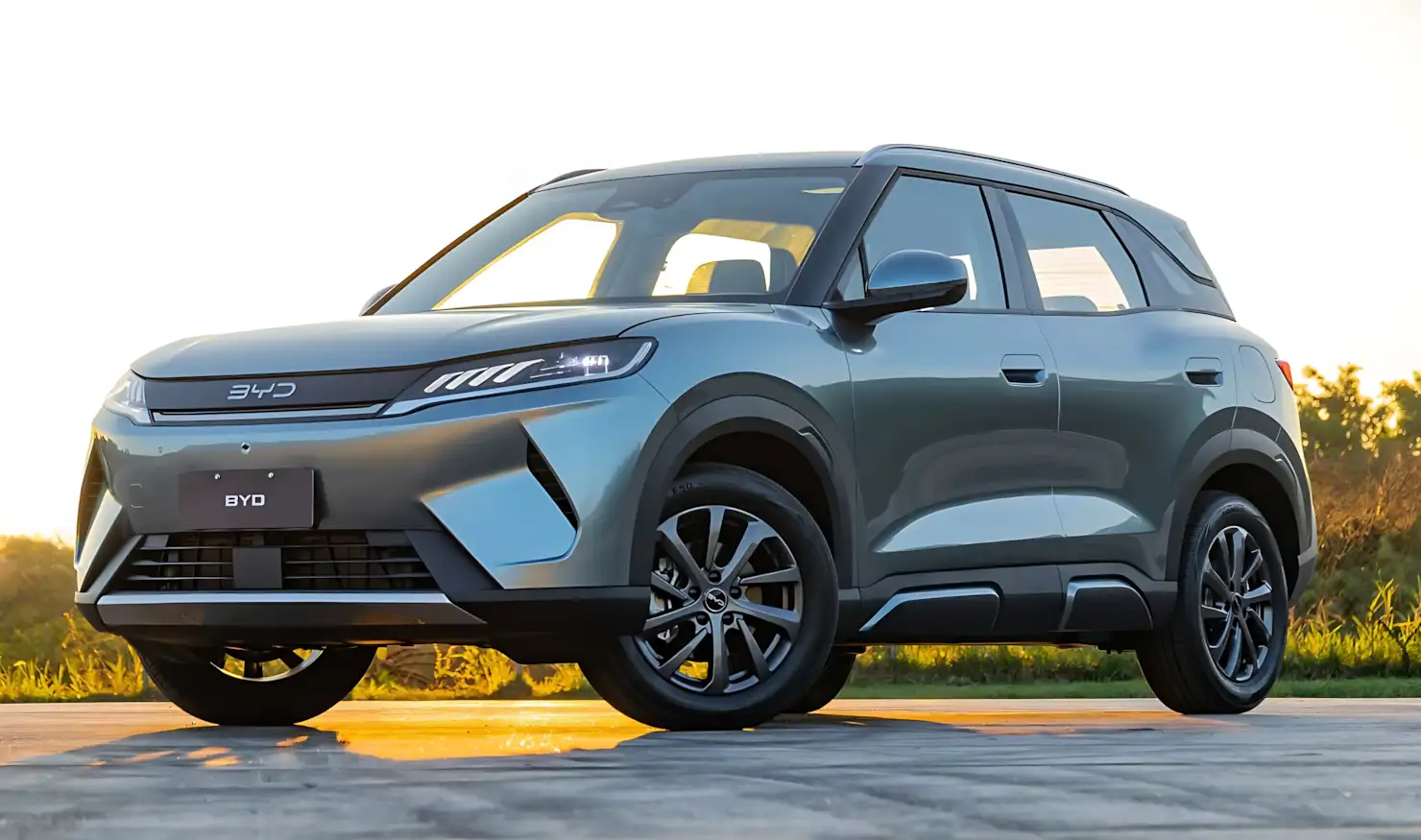 BYD Atto 2 Híbrido Plug-in chega ao Brasil por R$ 149.990 com motor 1.5 flex e autonomia de até 1.045 km