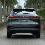 Traseira do CAOA Changan CS75 com lanternas interligadas em LED