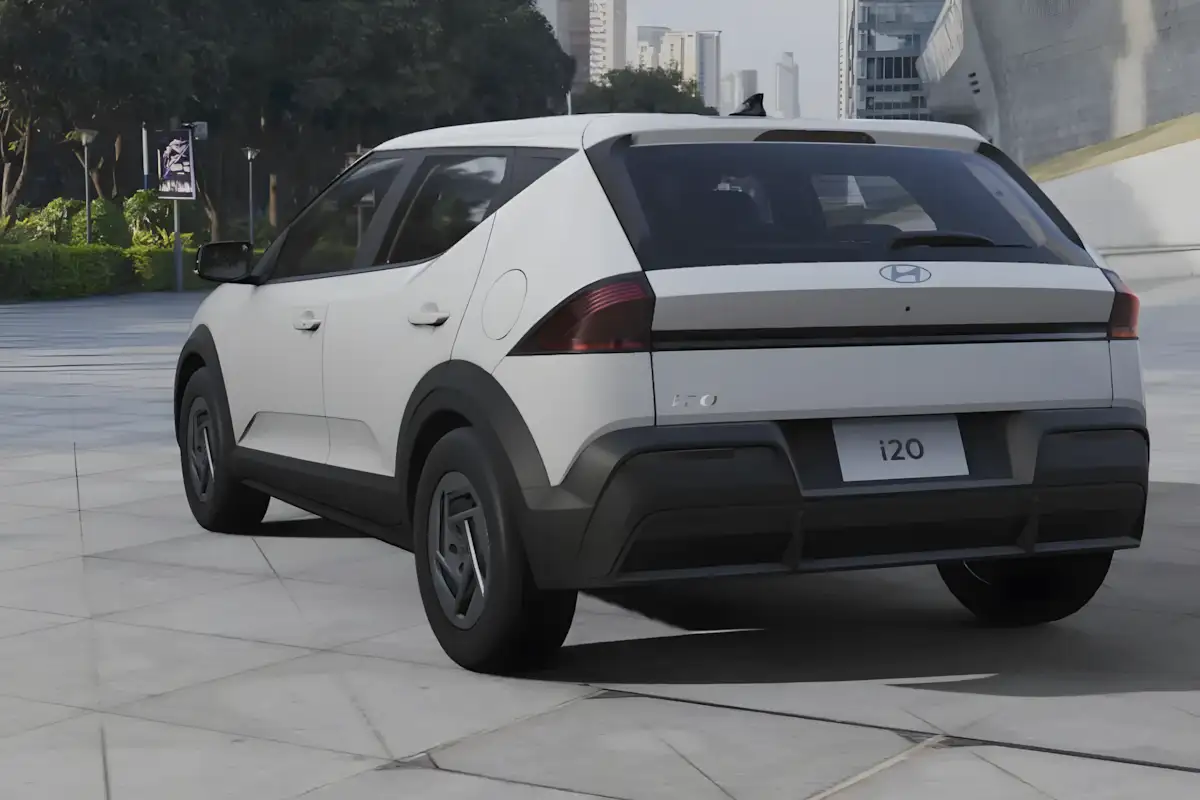 Custando R$ 99.900, Hyundai i20 Comfort 2027 abre mão de motor turbo por pacote de conectividade