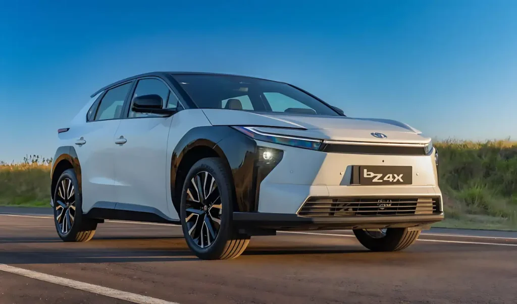 Novo Toyota bZ4X estreia no Brasil por R$ 419.990; fotos e autonomia do primeiro SUV elétrico da marca