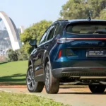 Traseira do Haval H6 2027 PHEV35 flex com lanternas interligadas