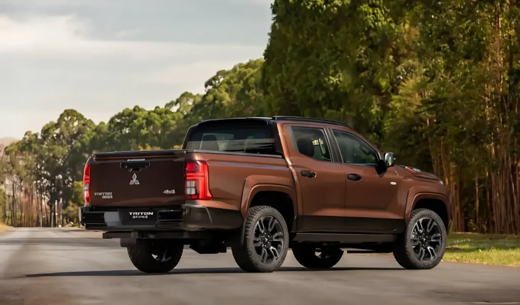 Mitsubishi Triton BF///MS