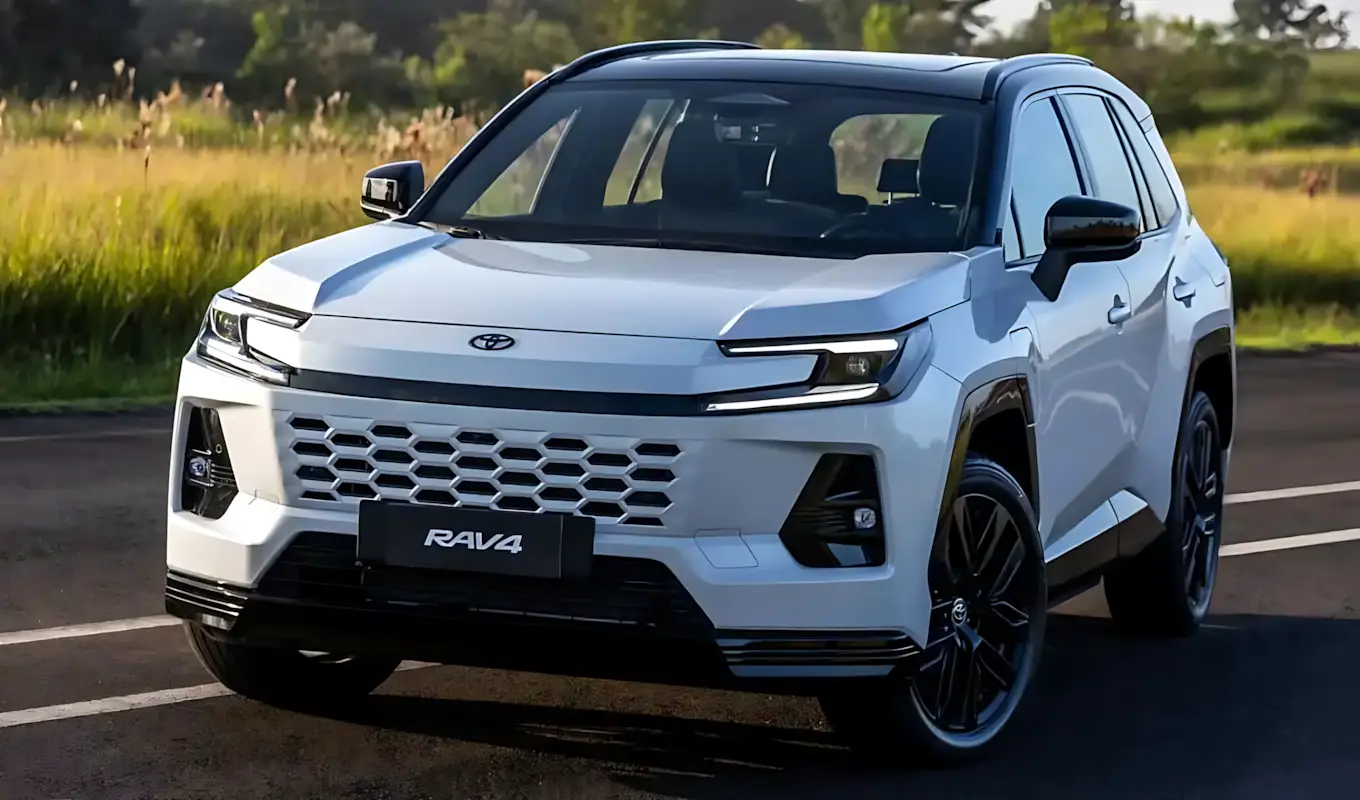 Toyota RAV4 XSE PHEV 2026 com porta de recarga aberta, destacando a versão híbrida plug-in de 329 cv